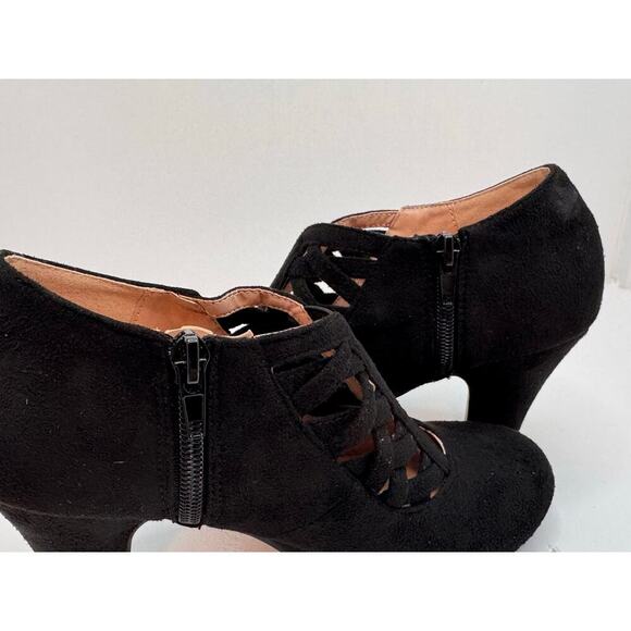 Journee Collection Piper Black Oxford Style Heels SZ 7 Classic Block Heel Shoes - Picture 5 of 11